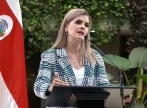 Laura Fernández llama “presidente” a Rodrigo Chaves: “Siempre lo voy a respetar”