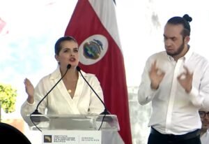Laura Fernández asegura que los emprendedores pesqueros son los verdaderos ambientalistas no los chancletudos