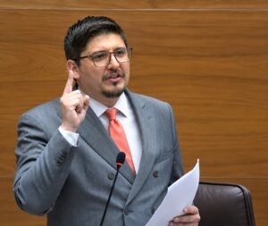 Salvador Padilla amenaza con más recursos de amparo ante negativa del Gobierno a atenderlo 