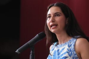 Sigrid Segura cuestiona cuánto de la riqueza de Caldera le queda a los financistas de Rodrigo Chaves