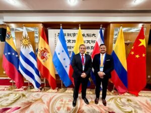 Alcaldes de Turrialba y Escazú representan desde este lunes a Costa Rica en seminario internacional en China