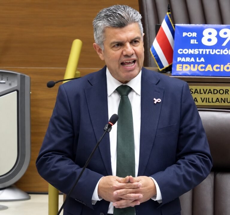 Álvaro Ramírez: Yo tengo suficiente autoestima para que no me afecten los insultos de una persona como Rodrigo Chaves