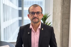 Ariel Mora celebra decisión del Gobierno de archivar el Tratado Transpacífico