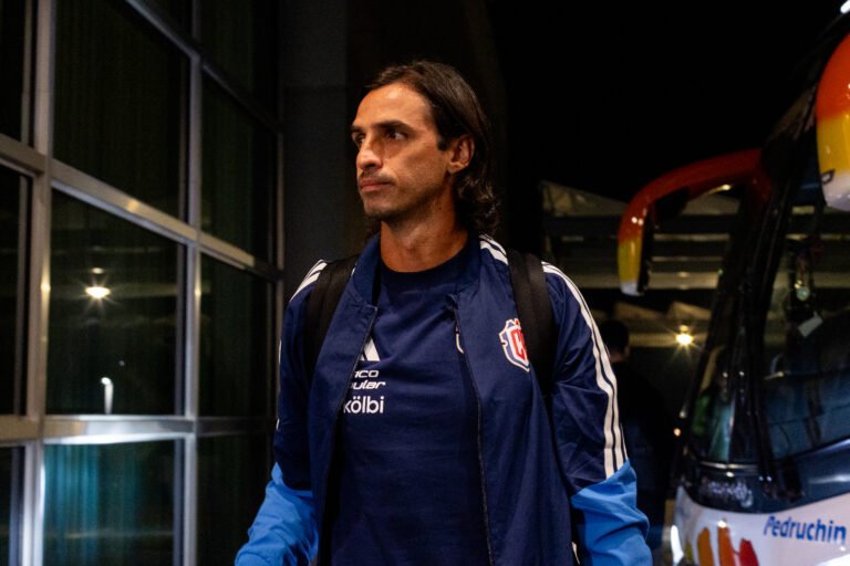 Bryan Ruiz tiene un juego ante Nicaragua en el que para Costa Rica puede salir muy bien o muy mal. Foto: FCRF