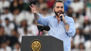 El Salvador fija la fecha de las elecciones presidenciales de 2027, en las que Bukele buscará un tercer mandato