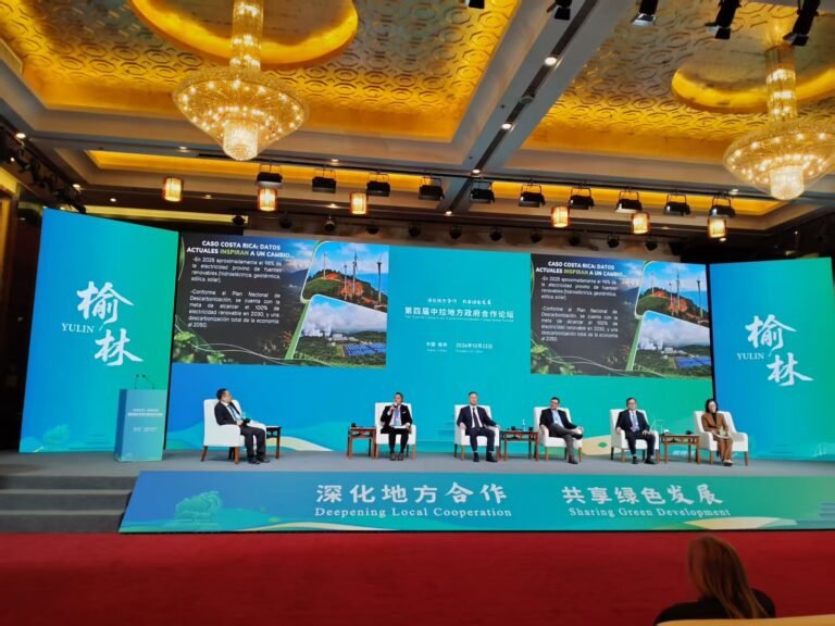 Alcalde de Turrialba expone en China la experiencia de Costa Rica en descarbonización y aprovechamiento de residuos