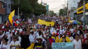 Colombia vive su primer paro nacional contra De la Espriella en medio de denuncias de “intimidación”