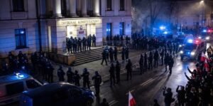 Informe periodístico: Protestas y disputa por el control del Tribunal Constitucional de Polonia