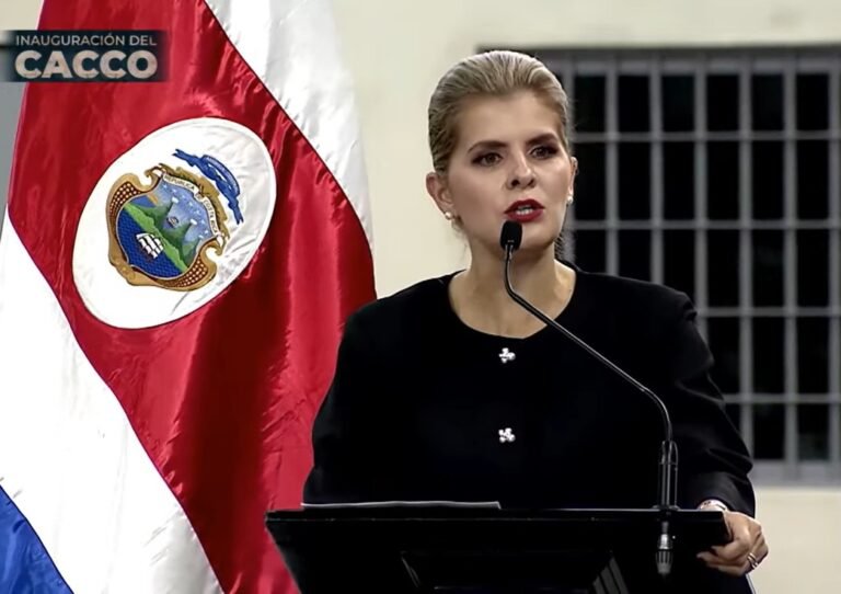 Gobierno inaugura el CACCO: “Esta cárcel es de concreto macizo, no de estereofón”