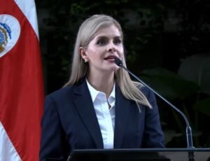 Laura Fernández: Don Freddy González se fue de la lengua