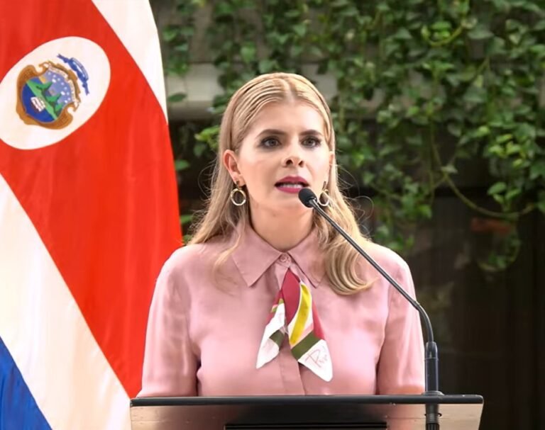 Laura Fernández da gracias a Dios que manifestantes no siguieron llamado de Ariel Robles a “quemar llantas y destruir infraestructura”