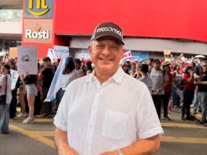 Luis Guillermo Solís: Los Gobiernos de Chaves y Fernández son enemigos de la educación pública