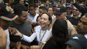 María Corina Machado anuncia que llevará a Venezuela las actas electorales de 2024 y reclama avanzar hacia nuevas elecciones