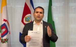 Diputado PLN exige a Casa Presidencial detallar ingresos y reuniones con extraditable